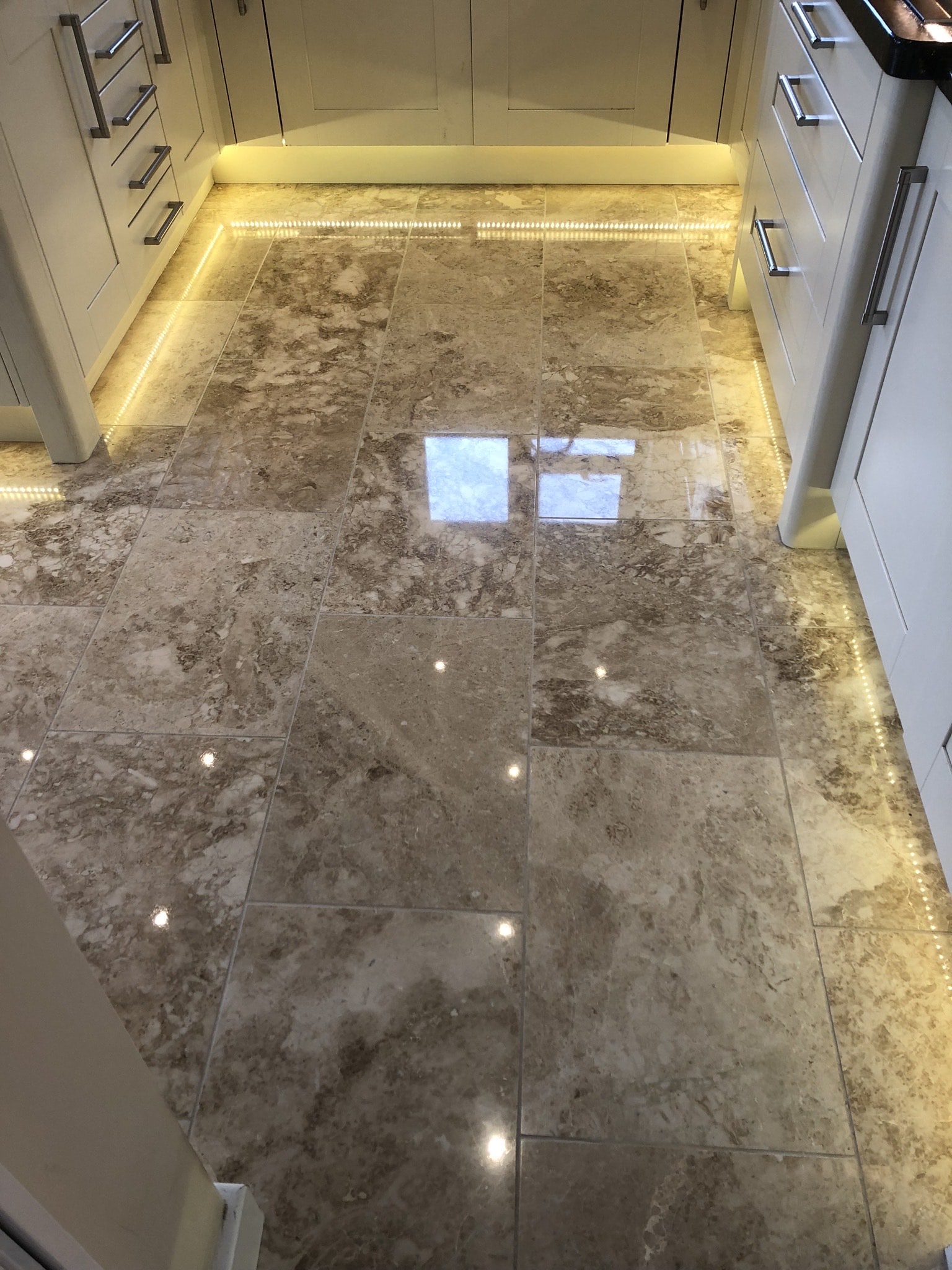 Marble Tiled Kitchen Floor After Polishing Callowend